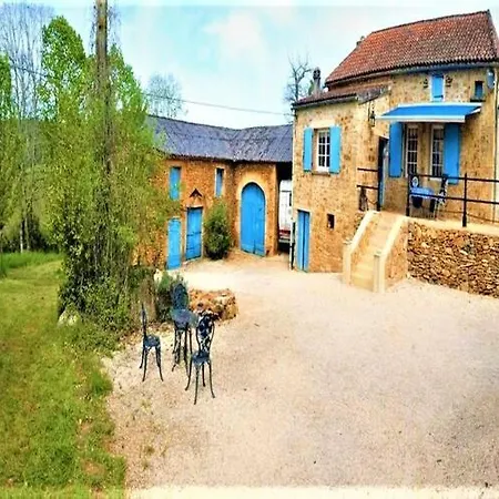 Tranquil Garden Hideaway بيت للعطل