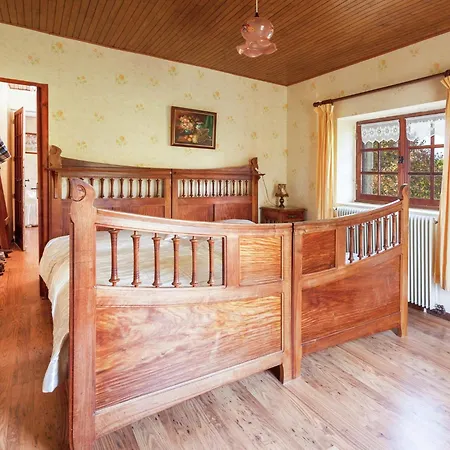 Tranquil Garden Hideaway Puy-lʼÉvêque