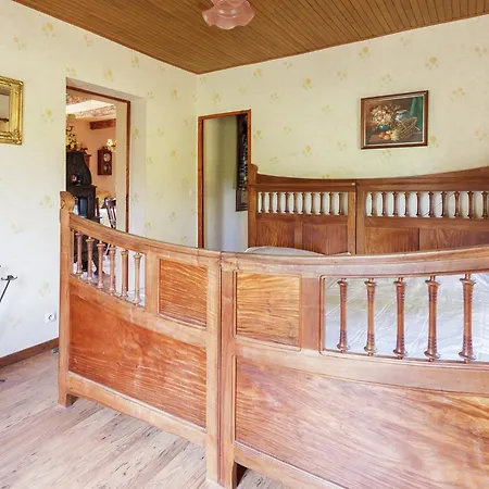 Tranquil Garden Hideaway