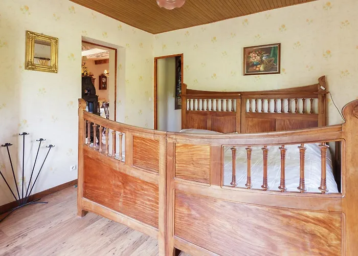 Tranquil Garden Hideaway